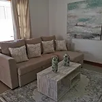 Luxury Anjomacar * טגיסי